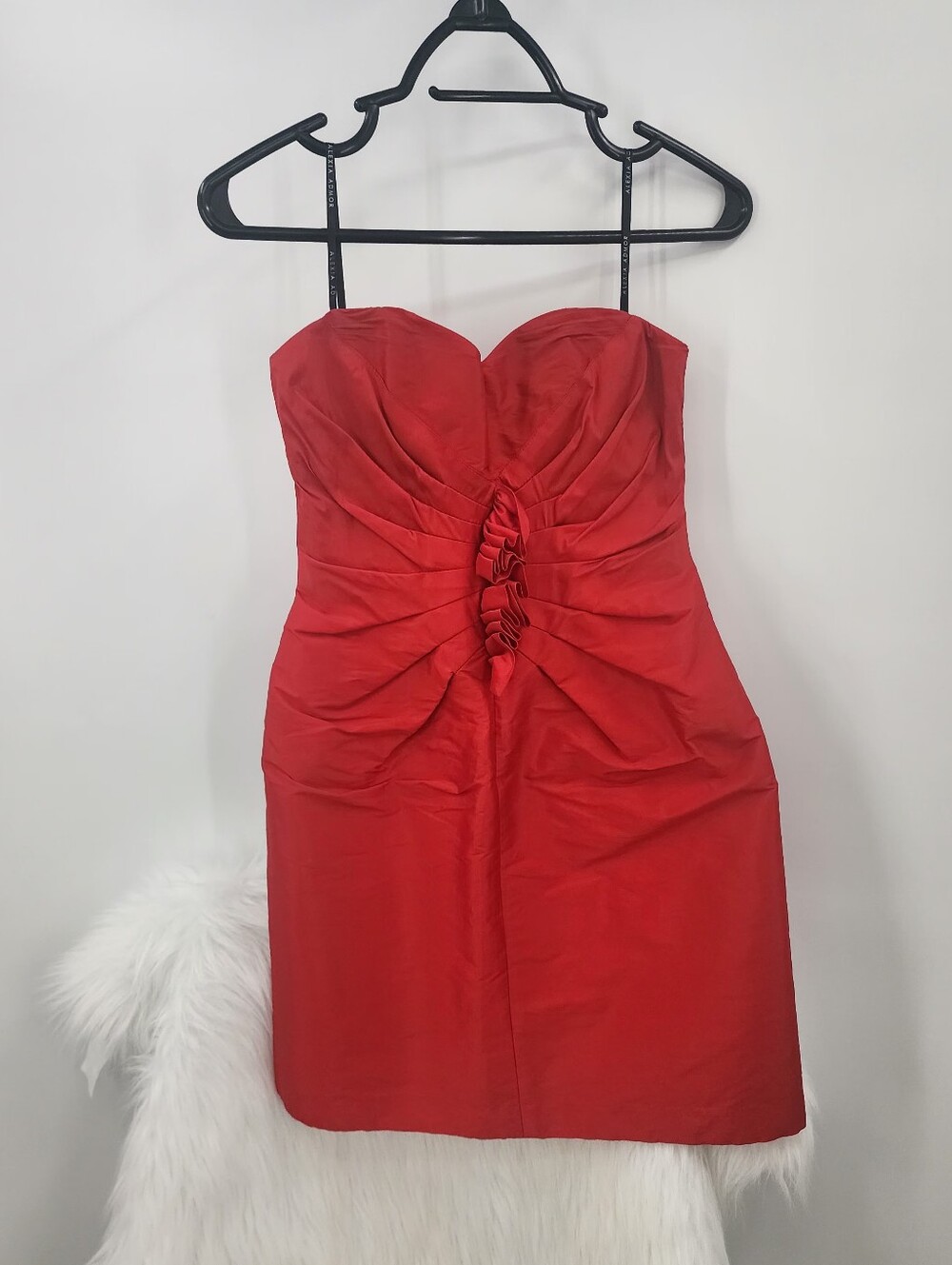 Alexia Admor Strapless Red Ruched Cocktail Dress